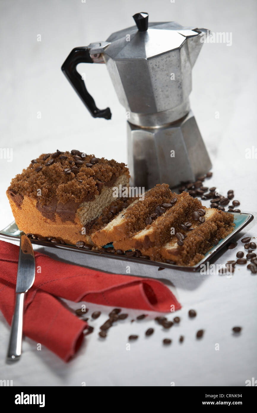 Cafe y pastel fotografías e imágenes de alta resolución Alamy