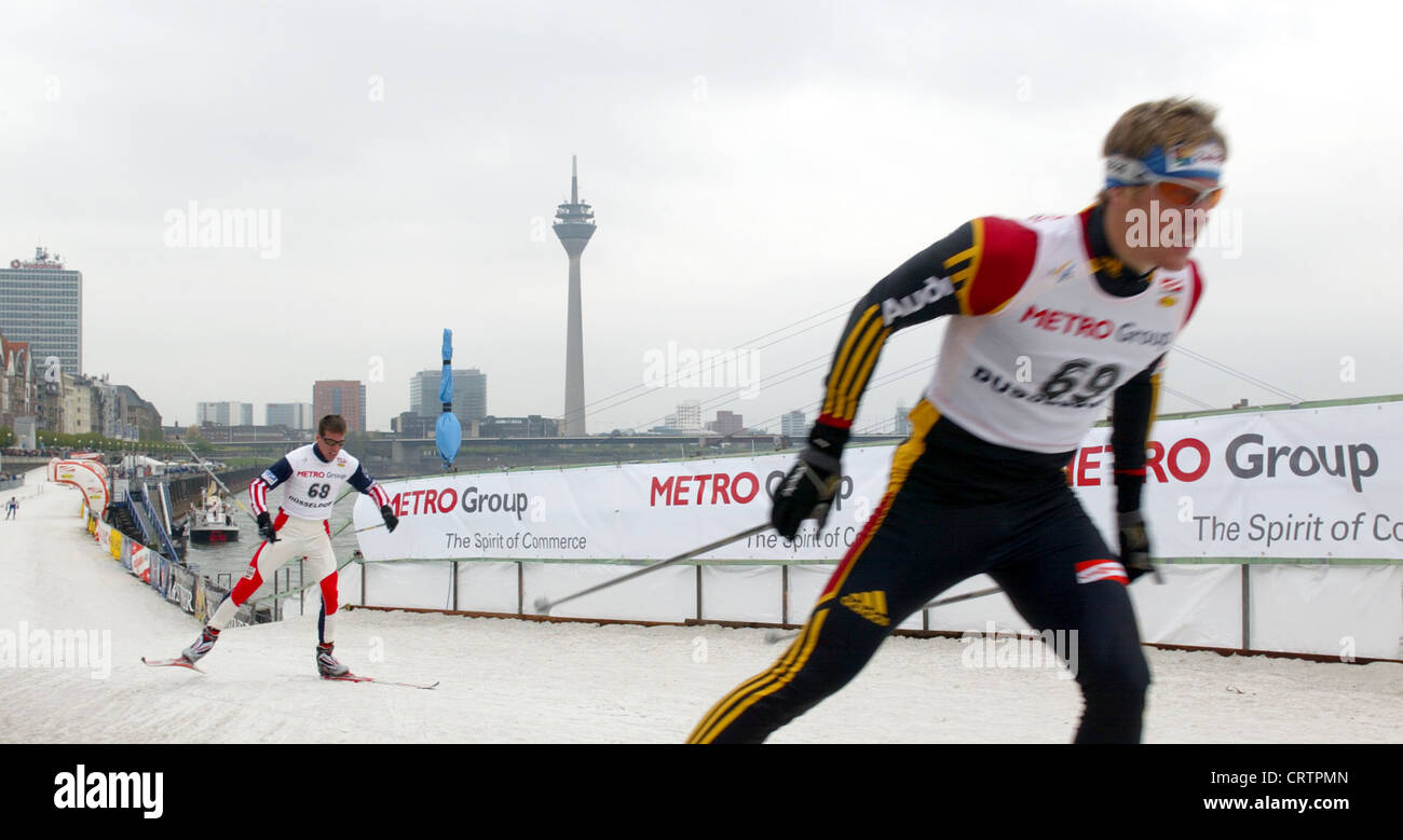 Cross-Country FIS World Cup Sprint en Duesseldorf Foto de stock