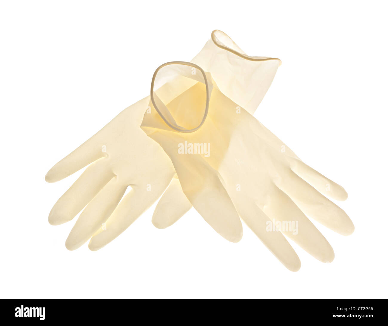 Par de guantes médicos de látex delgado aislado sobre fondo blanco. Foto de stock