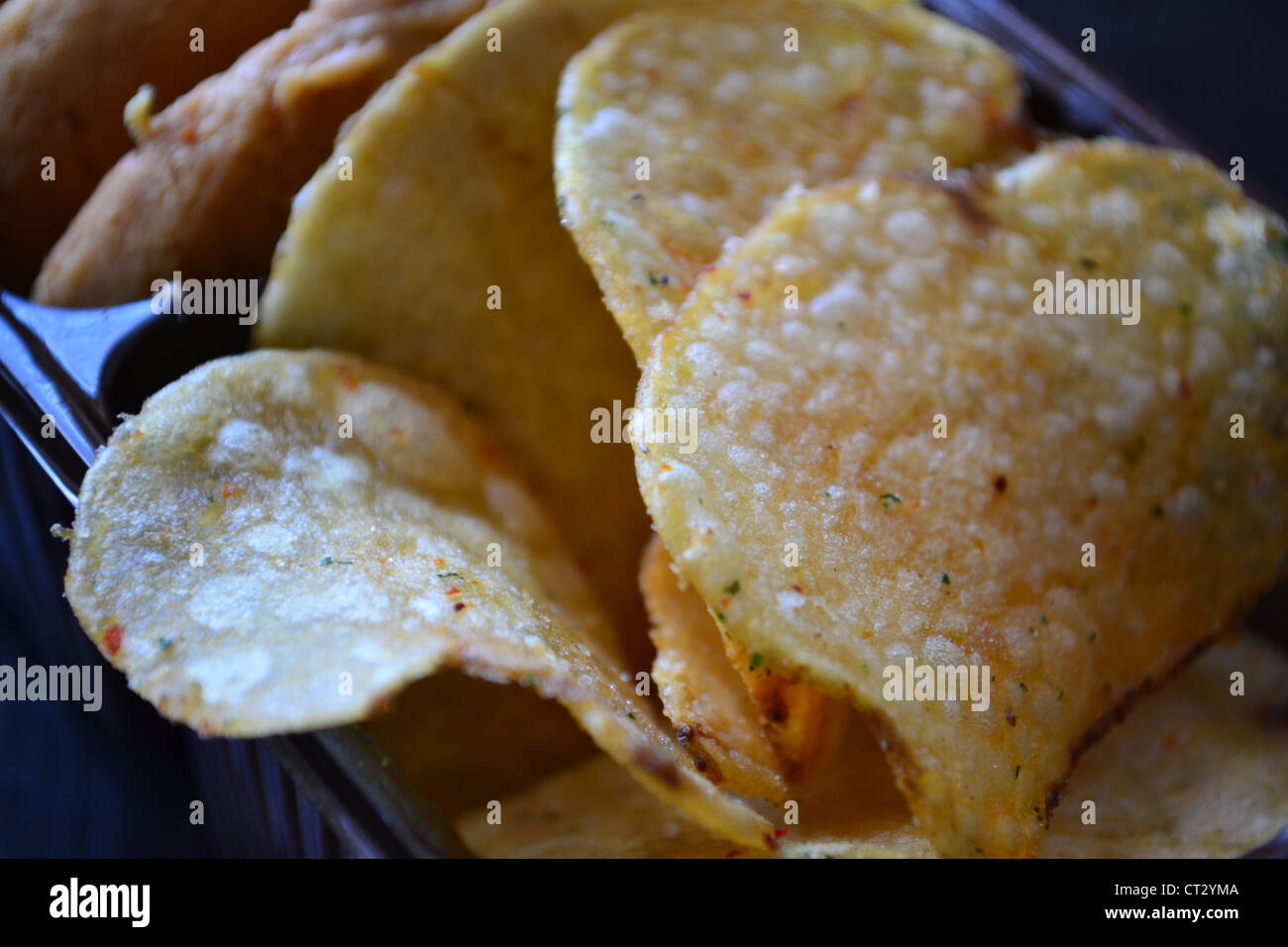 Caja de chip de patata. Foto de stock