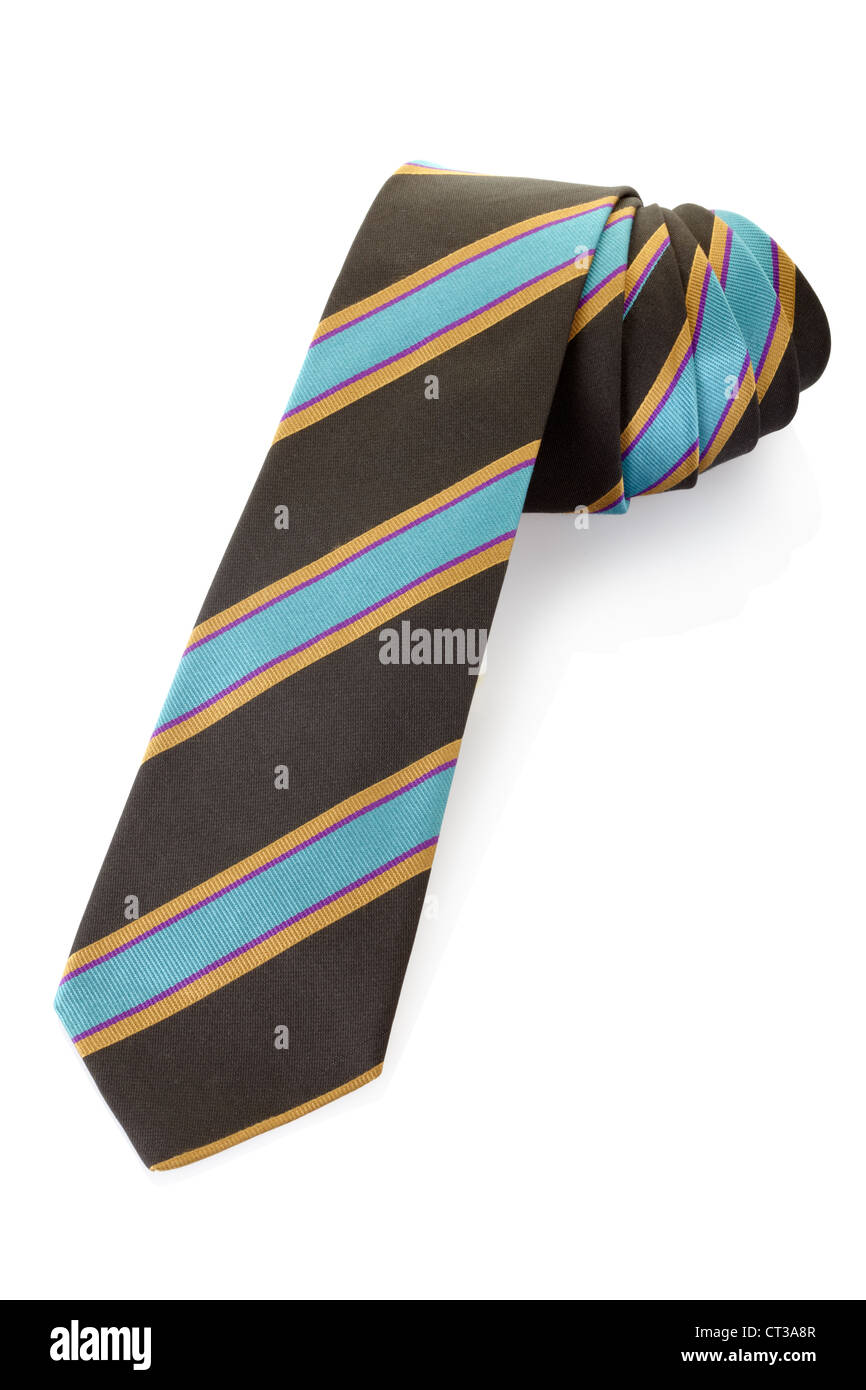 Una corbata a rayas aislado en blanco, trazado de recorte incluido Foto de stock