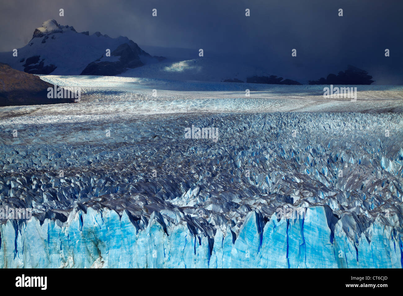 Glaciar Perito Moreno, el Lago Argentino, Patagonia, Argentina Foto de stock