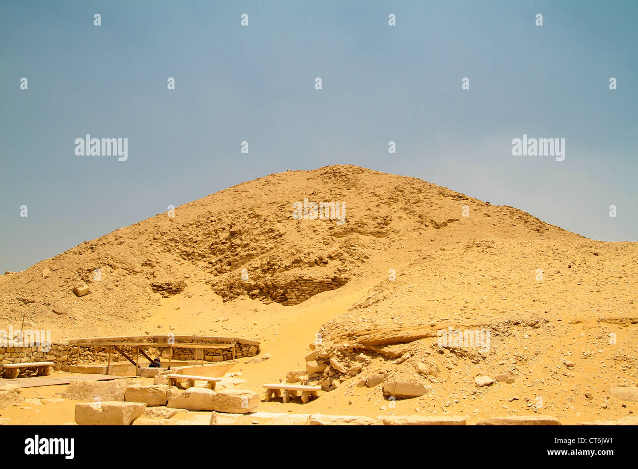 Pirámide de Anus en Memphis Saqqara Egipto Foto de stock
