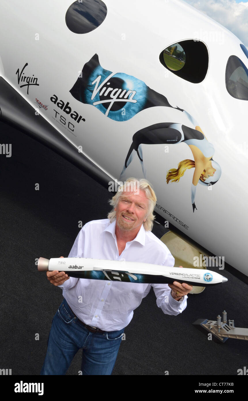 Sir Richard Branson, fundador de Virgin Galactic, en el Salón Aeronáutico de Farnborough 2012. Foto de stock