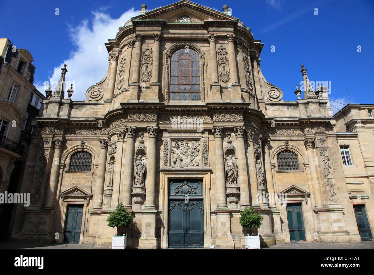 Francia, Aquitania, Burdeos, Église Notre-Dame, la iglesia Fotografía de stock - Alamy Francia, Aquitania, Burdeos, Église Notre-Dame, la iglesia Fotografía de stock - Alamy