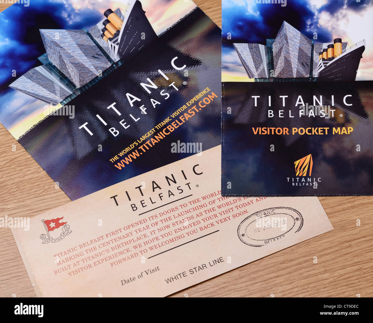 Belfast Titanic Exposición folleto y ticket Foto de stock