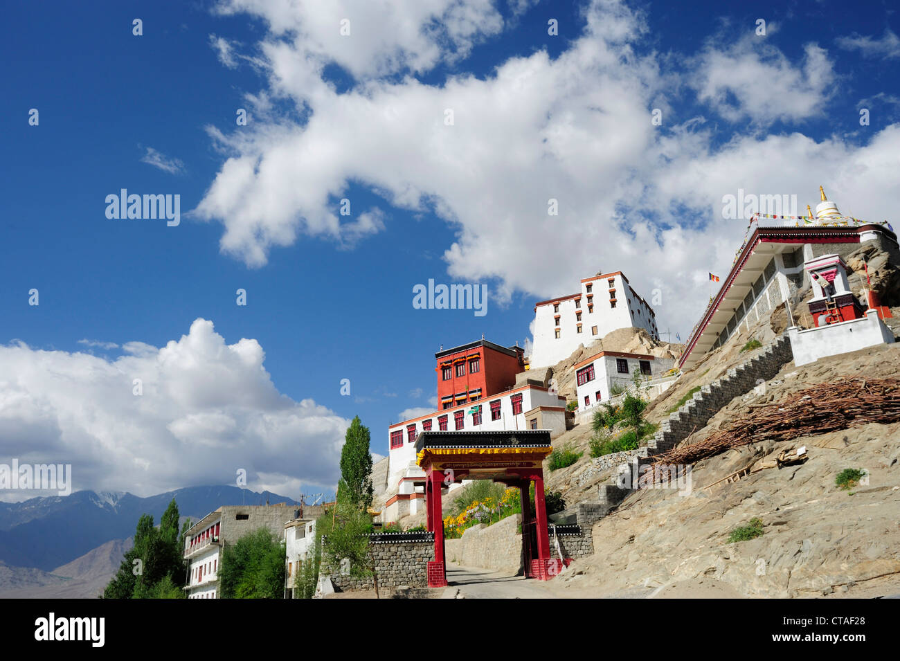 Monasterio de Tikse, Thiksey, Leh, valle del Indo, Ladakh, Jammu y Cachemira, la India Foto de stock