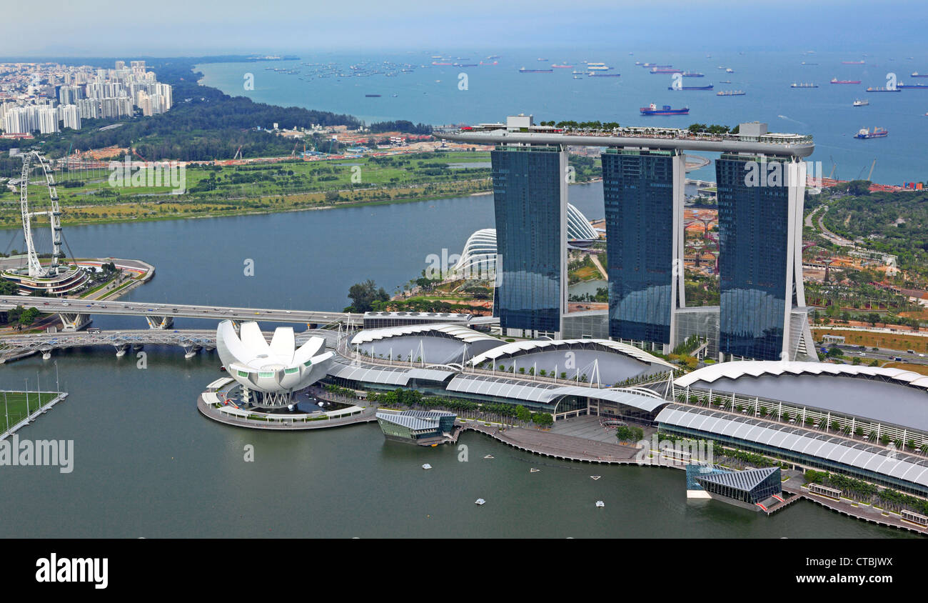 Vista aérea de la Bahía de Marina y Marina Bay Sands en Singapur. Foto de stock