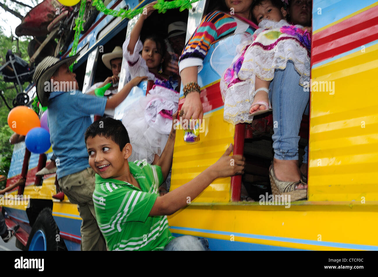 ' Festival folclorico del Bambuco ' ( San Pedro y San Juan ) en Neiva