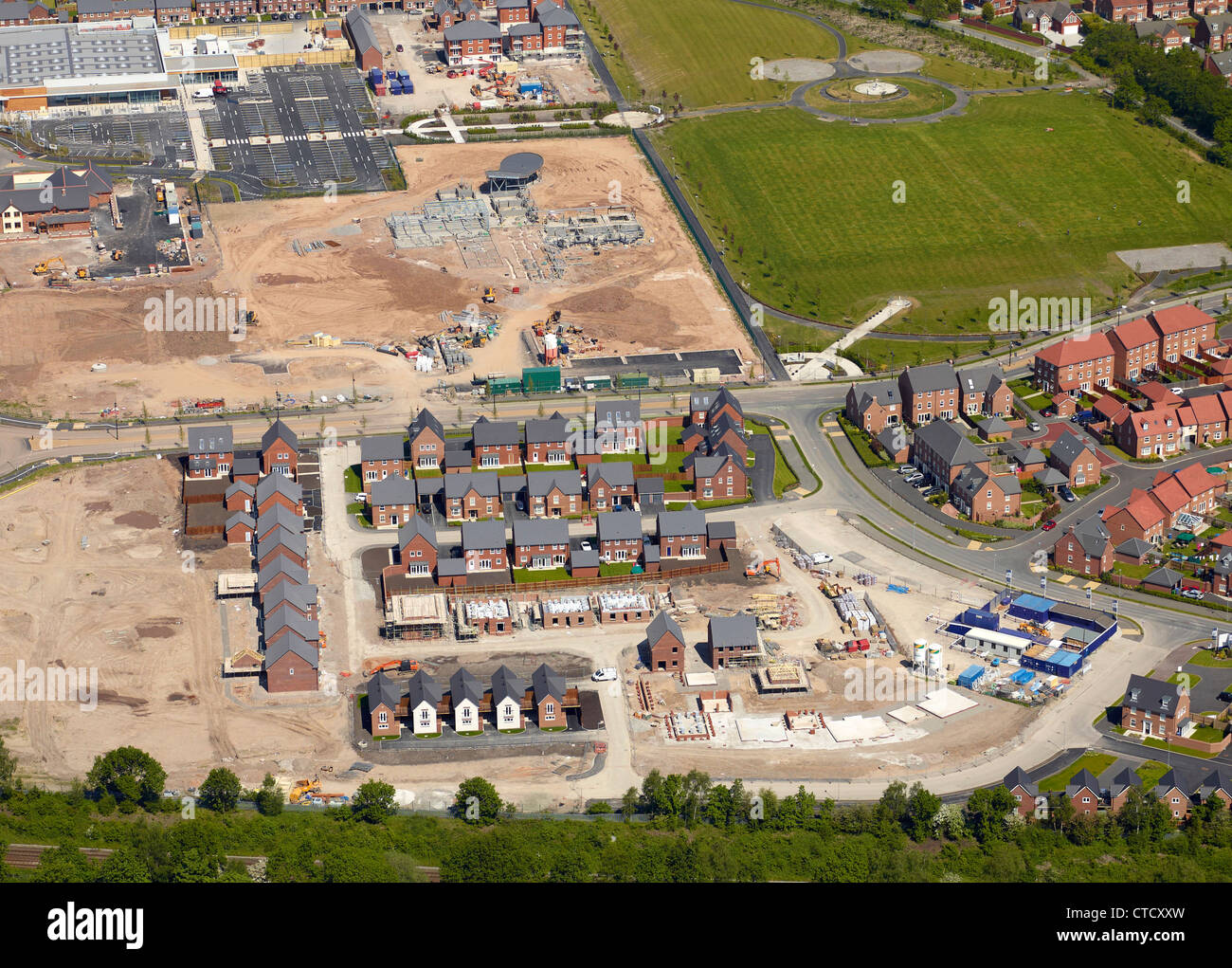 Nuevo desarrollo de viviendas residenciales. Warrington, el Noroeste de Inglaterra Foto de stock
