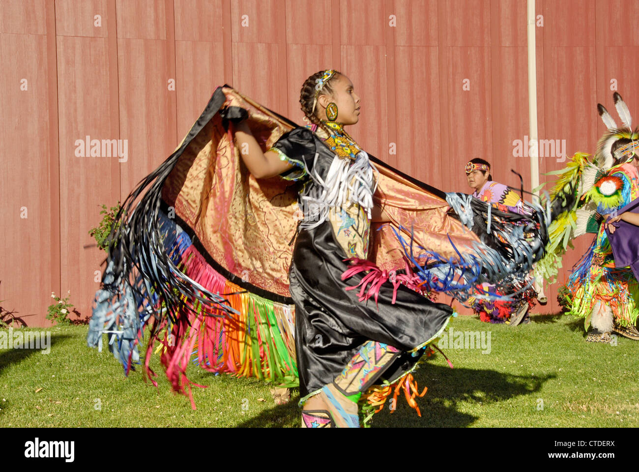 Los indios Paiute mostrar en frontera Homestead State Park, Cedar City