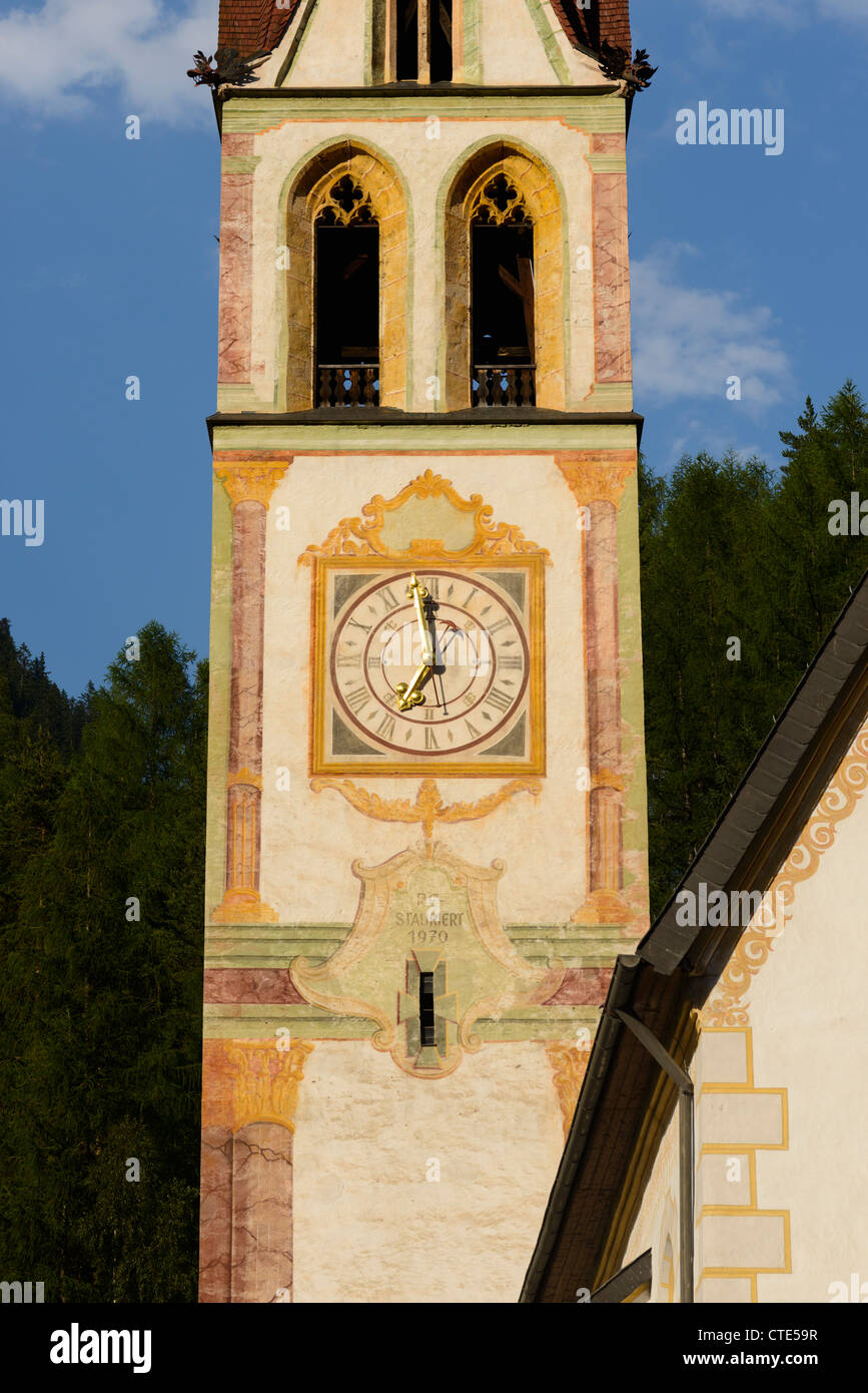 Detalle de iglesia en Langenfeld , Tirol, Austria Foto de stock