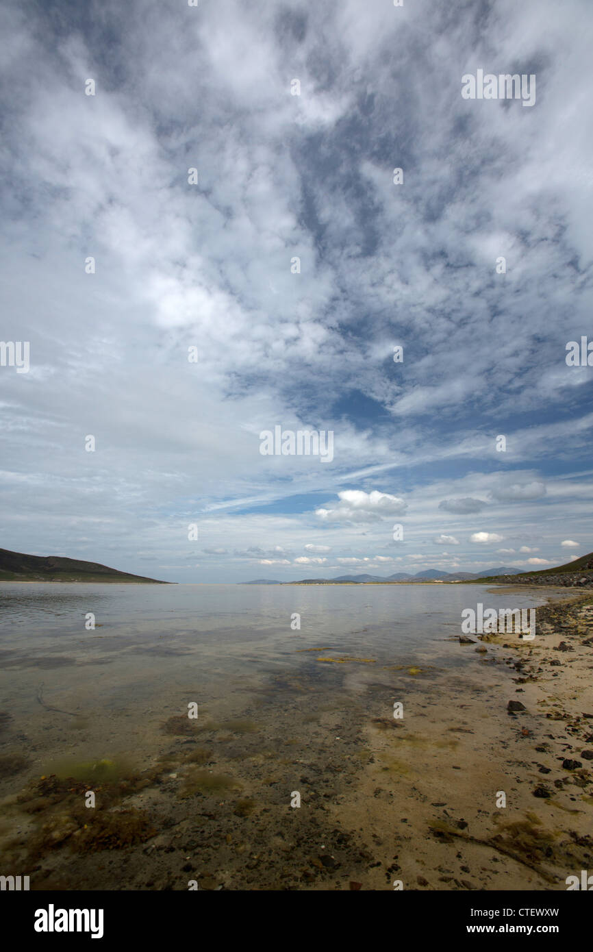Isla de Harris, Escocia. Vista pintoresca de Traigh Scarasta en la costa oeste de Harris. Foto de stock