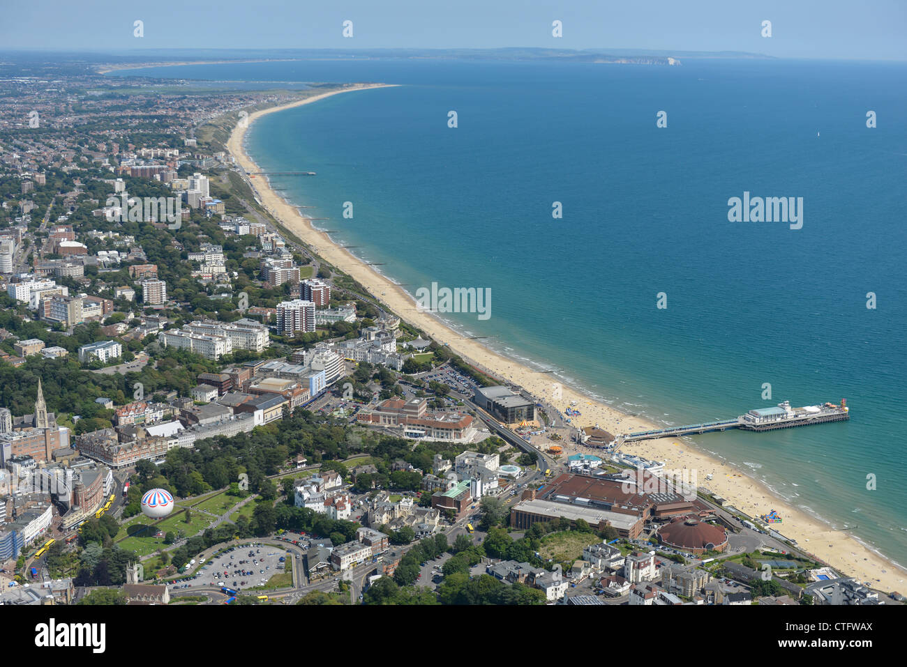 Vista aérea de la costa de Bournemouth Foto de stock