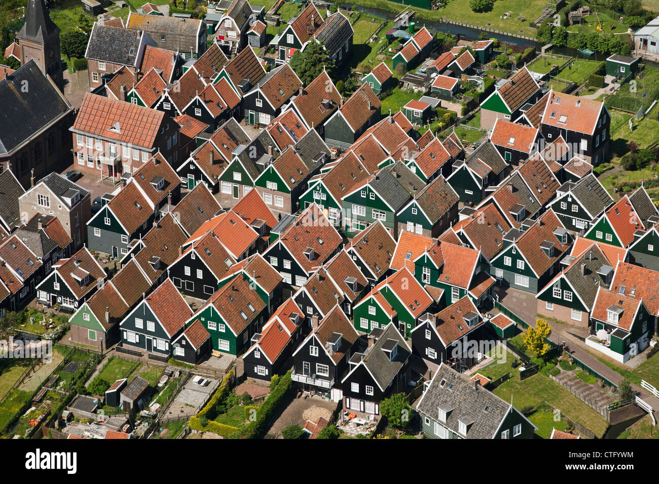 Los Países Bajos, Marken, antena. Aldea. Foto de stock