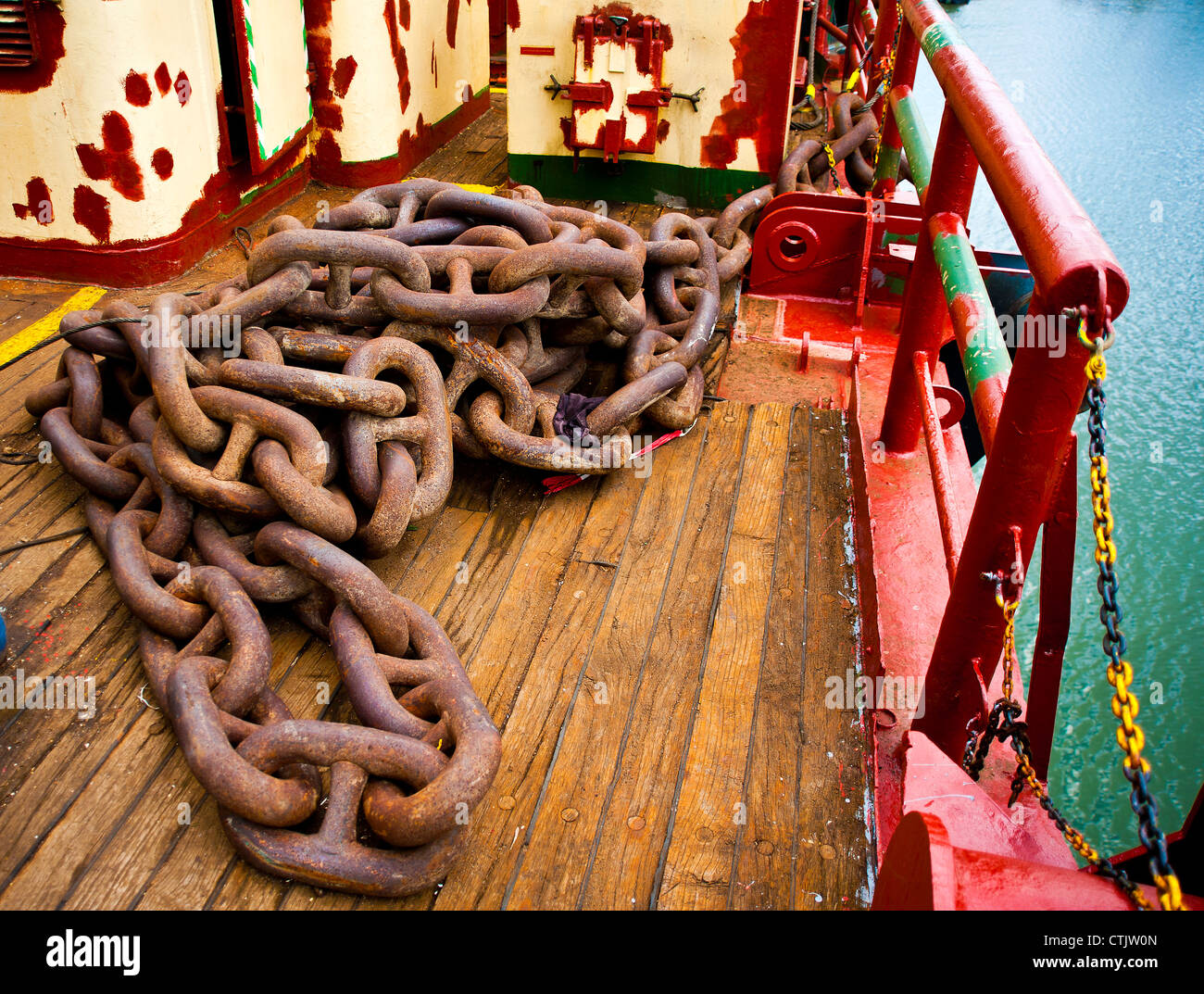 Cadena de barco fotografías e imágenes de alta resolución - Alamy