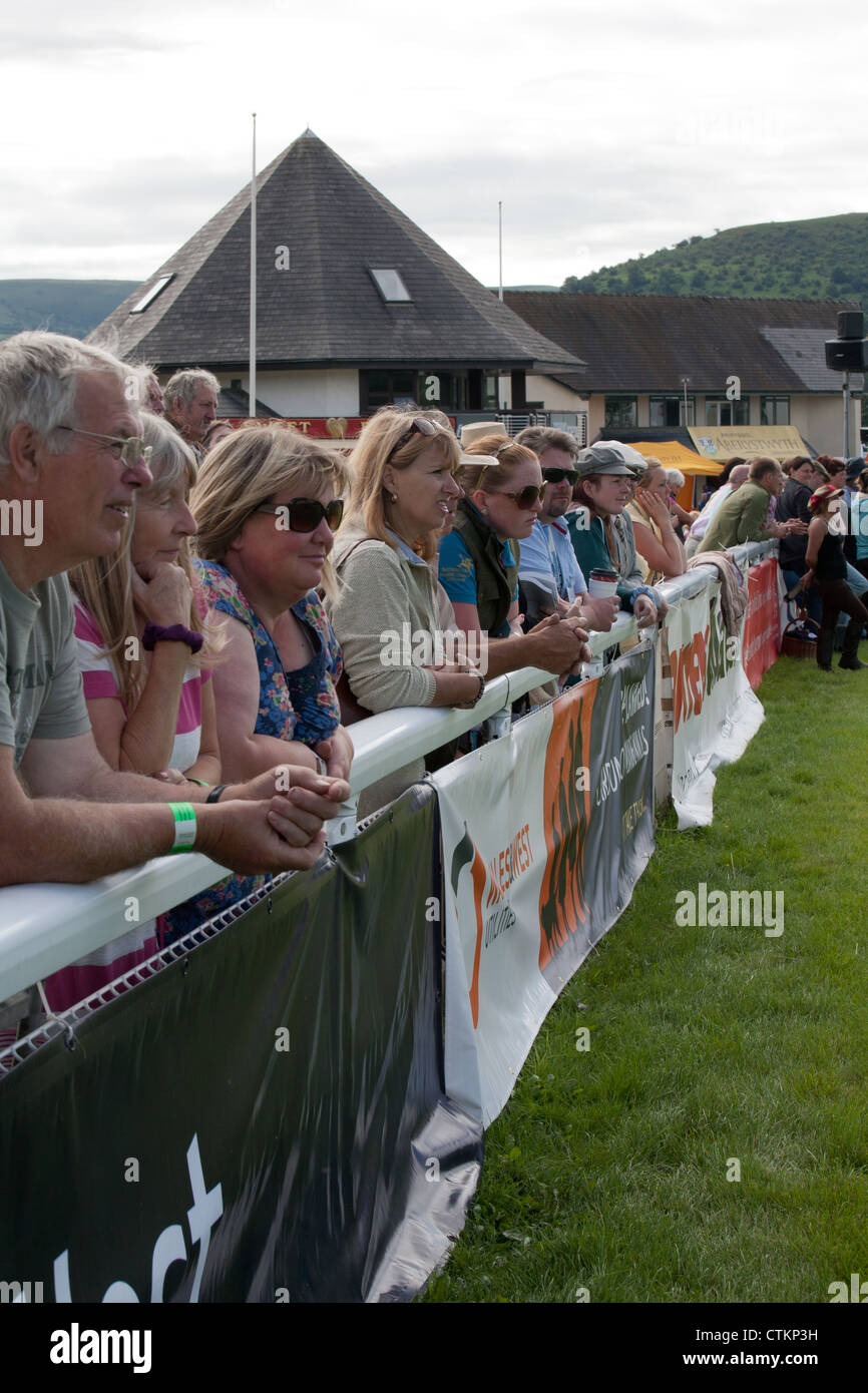 Multitud en el Royal Welsh Show agrícola 2012 Foto de stock