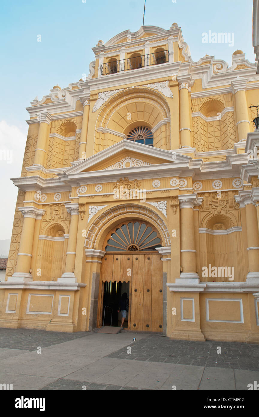 Iglesia de San Hermano Pedro, Antigua (Guatemala Fotografía de stock - Alamy