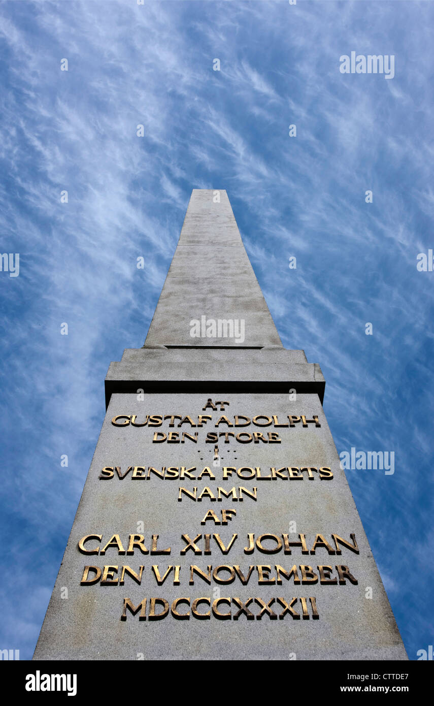 El Gustaf Adolf zócalo de piedra en el centro de Uppsala, Suecia. Foto de stock