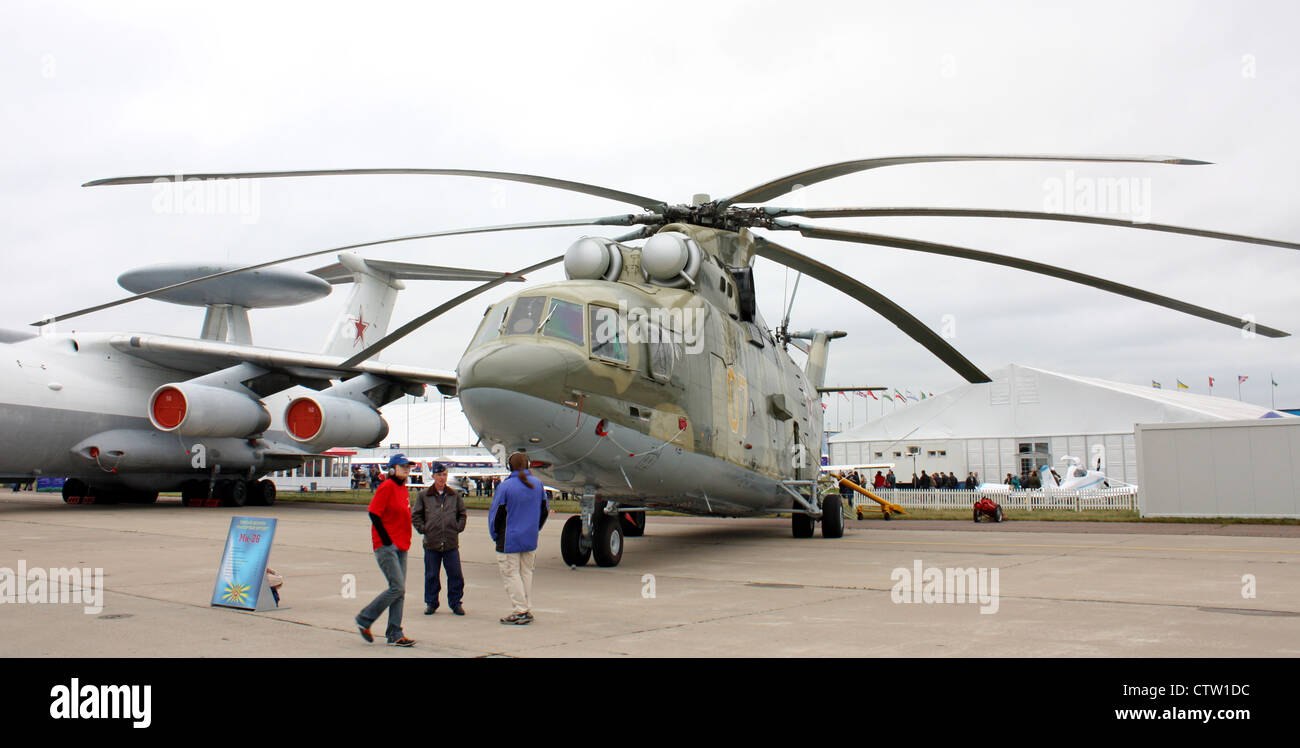 Mil Mi-26 (el salón aeroespacial internacional MAKS-2009 Foto de stock