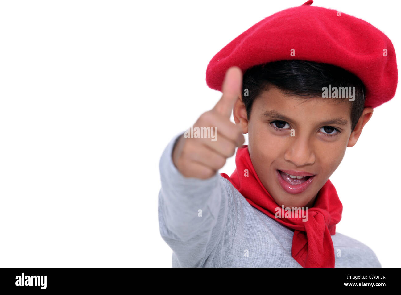 Niño con boina roja Fotografía de stock - Alamy