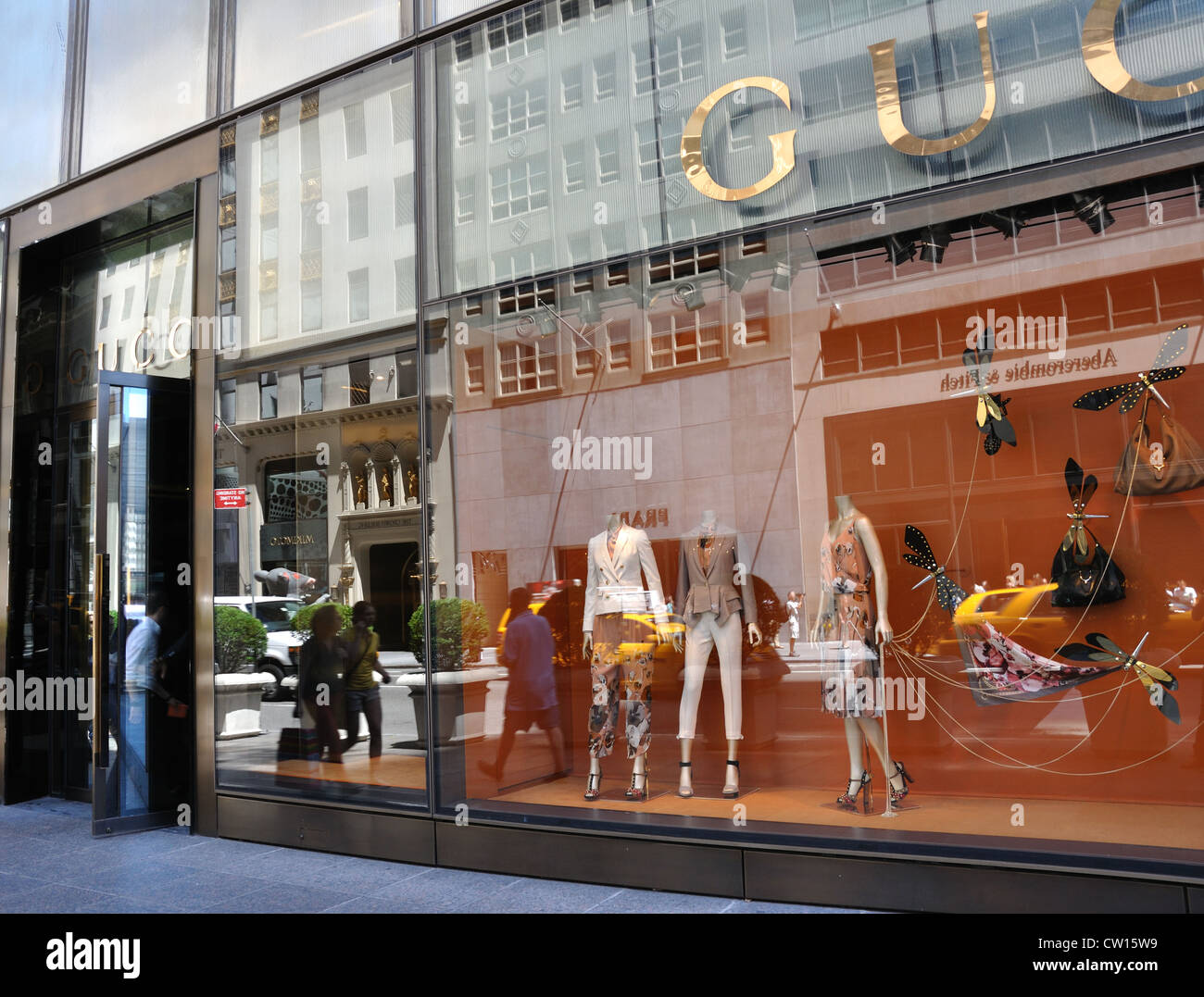 Tienda de Gucci, Nueva York, EE.UU Fotografía de stock - Alamy