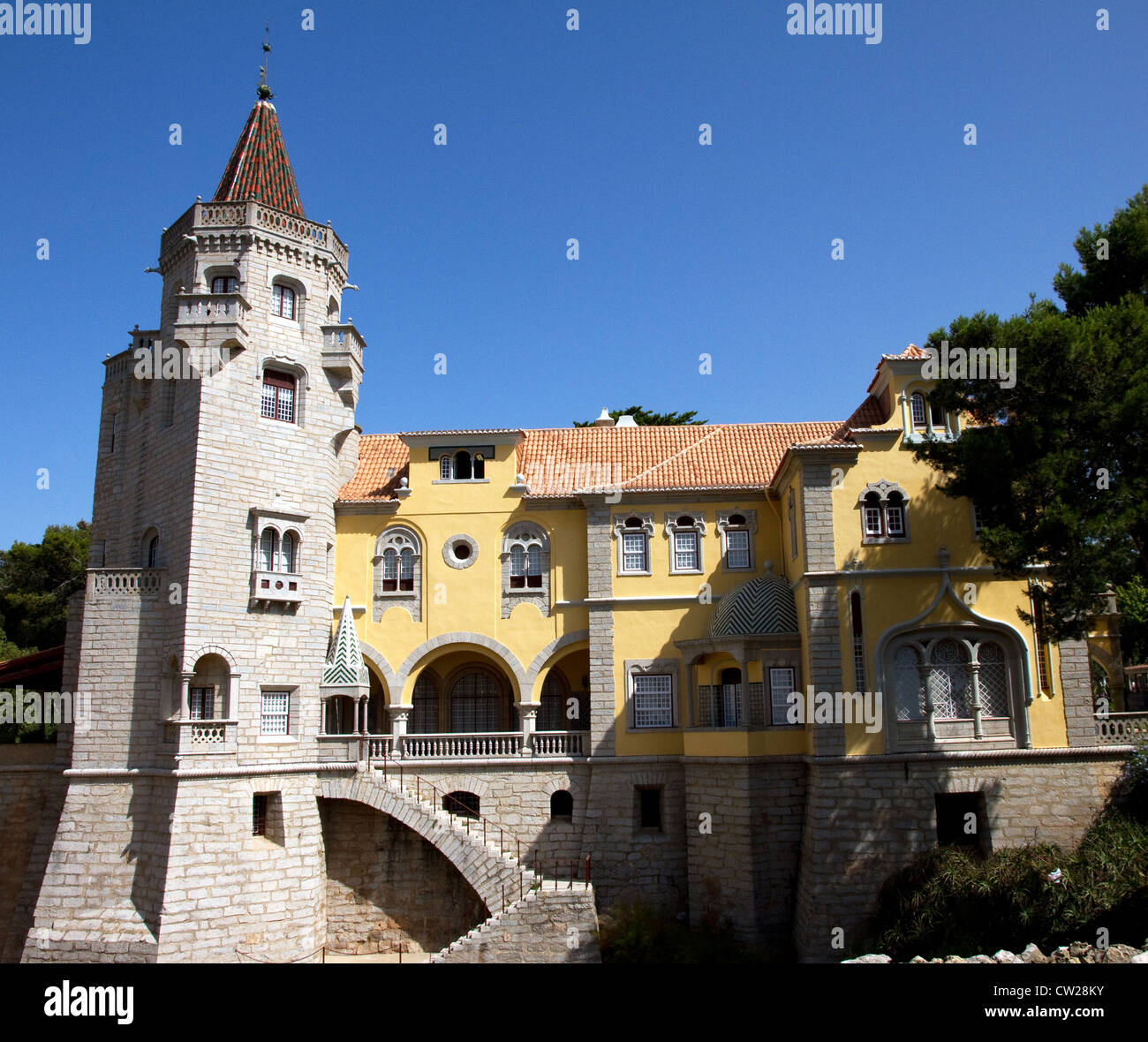 Museu (anteriormente el Palácio dos) Condes de Castro Guimarães ( Museum ), Cascais, Estoril, Costa de Lisboa, Extremadura, Portugal. Foto de stock