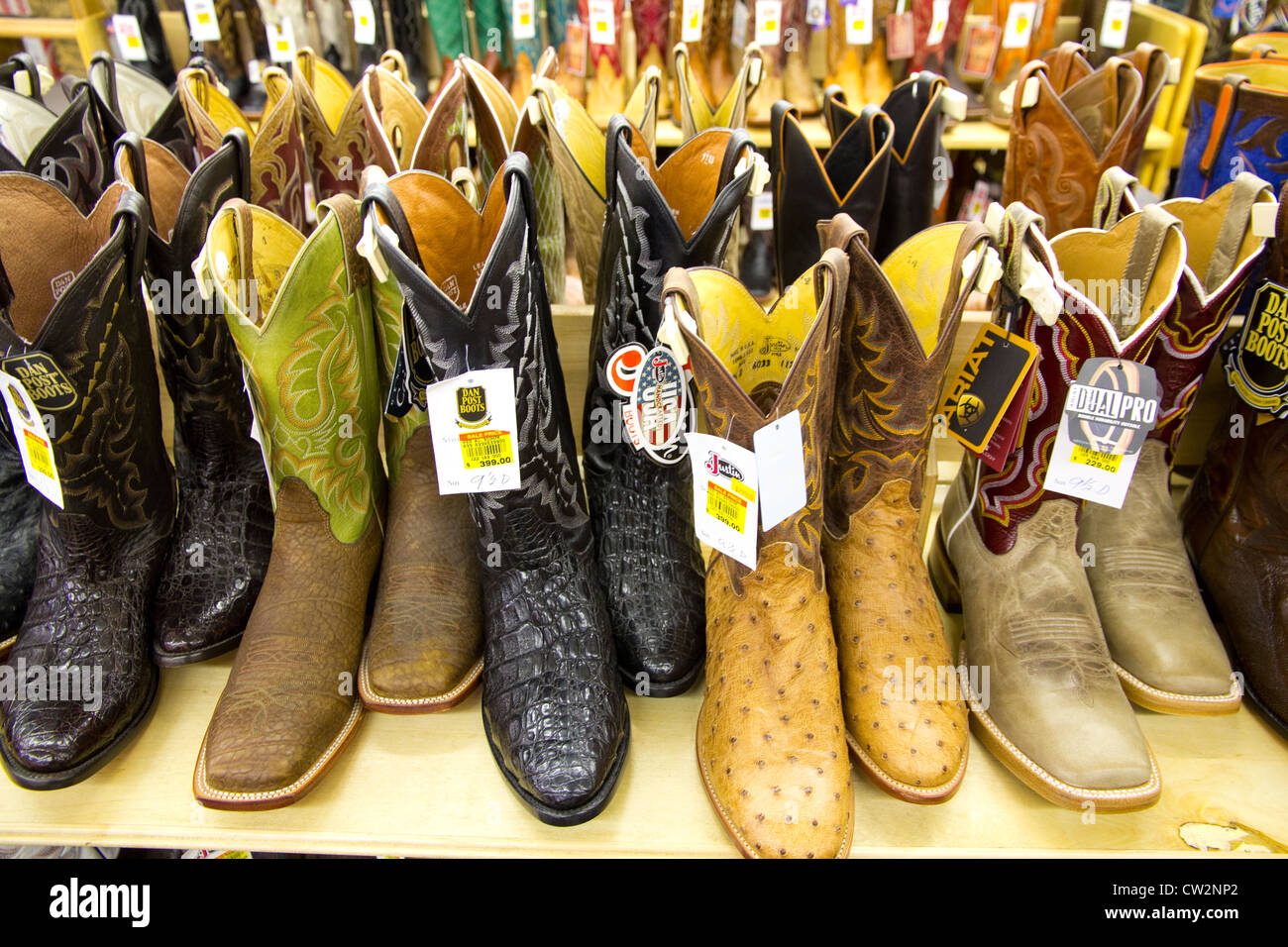 Botas de vaquero, Little Joe's Boots en Corral City, Oklahoma City,  Oklahoma, Estados Unidos Fotografía de stock - Alamy