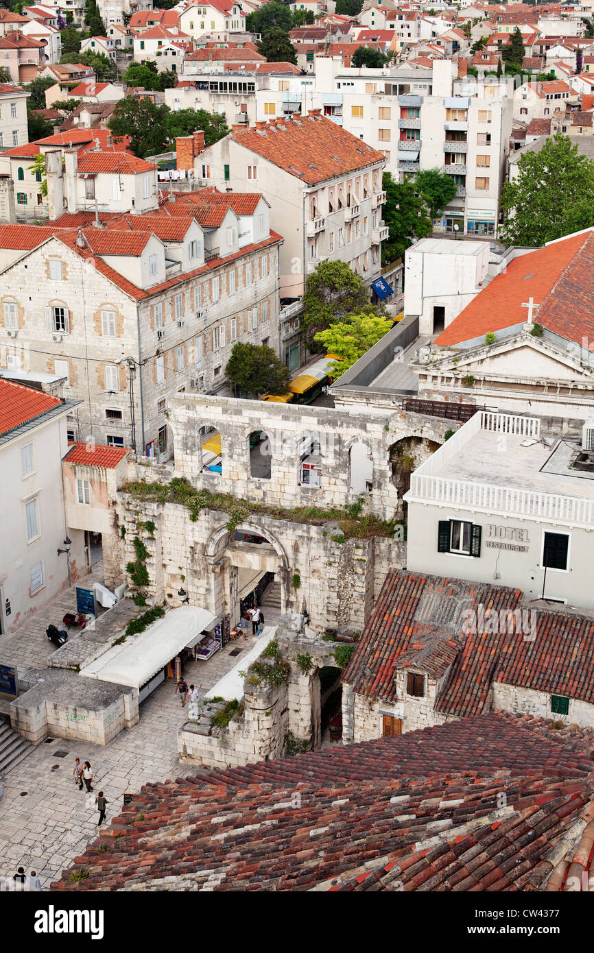 Vista desde el campanario de la Catedral de Saint Domnicus. Split, Croacia. Foto de stock