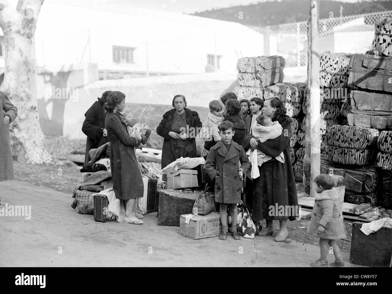 Refugiados españoles en Perthus Foto de stock