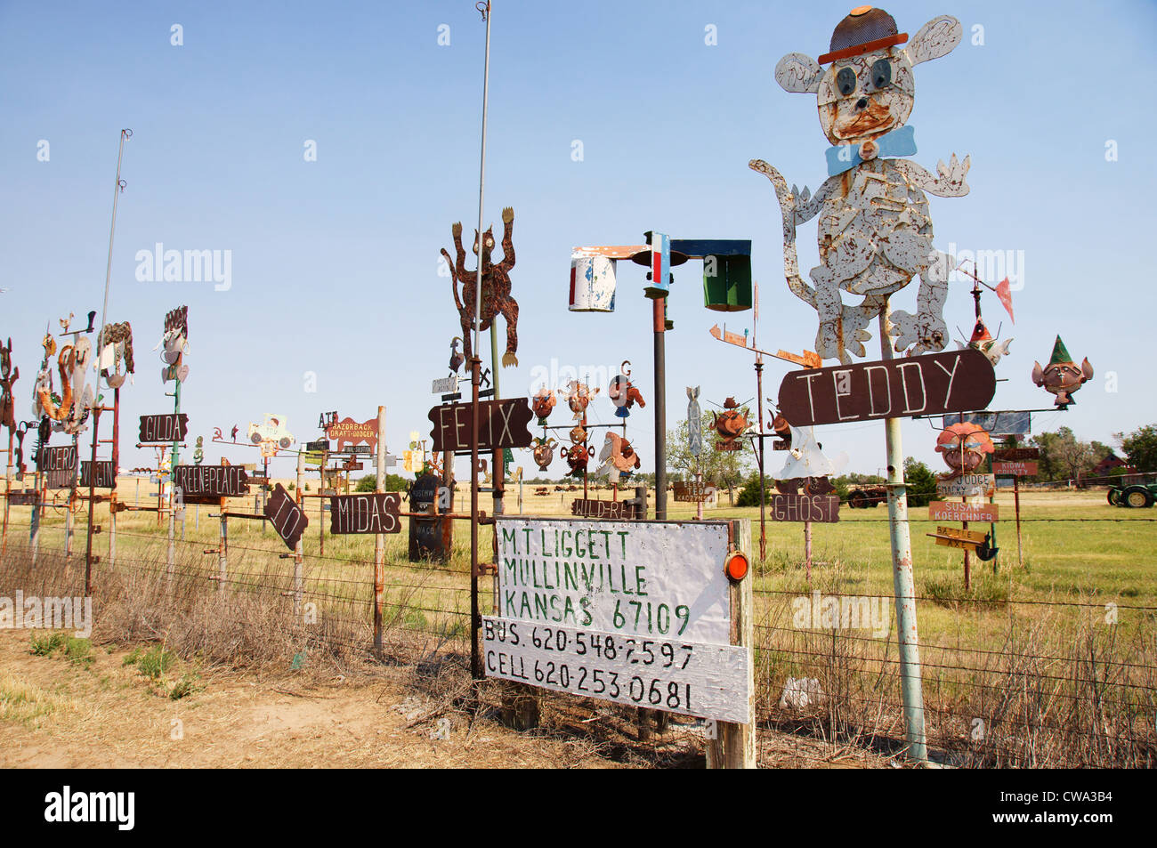 Mt liggetts sátira política escultura metálica mullinville kansas ks