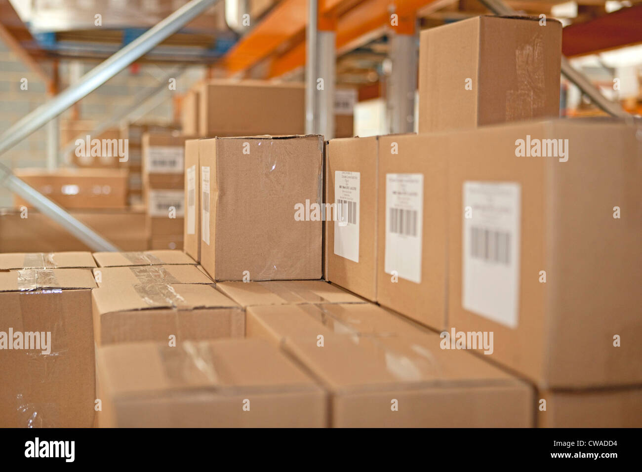 Depender de Kakadu compromiso Cajas de cartón en el almacén Fotografía de stock - Alamy