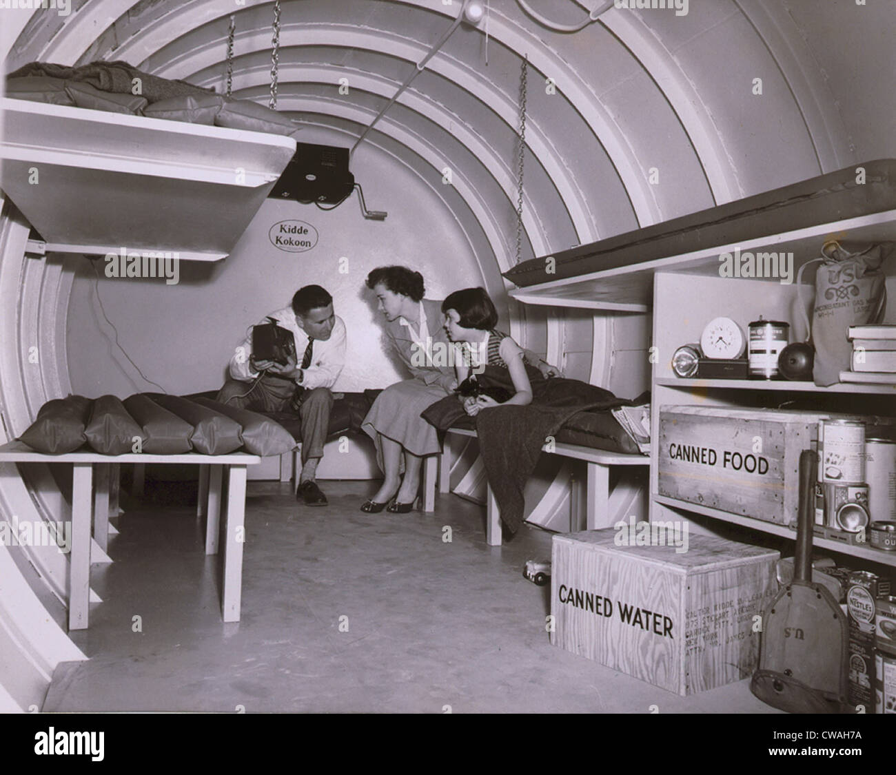 Interior de un metro atomic fallout shelter en Long Island, Nueva York