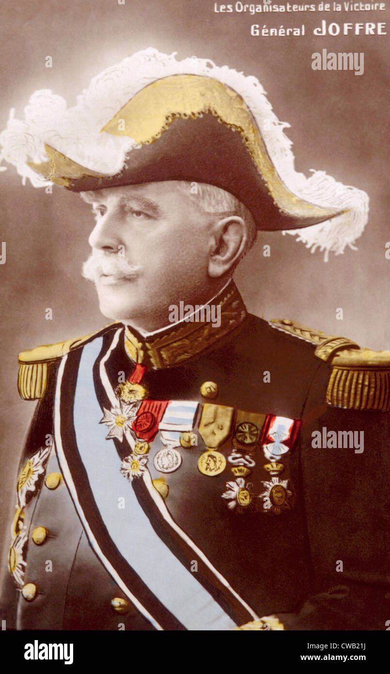 Jacques Cesaire el mariscal Joseph Joffre (1852-1931), miembro de la Asamblea Francesa personal en el estallido de la I Guerra Mundial, ca. 1914 Foto de stock
