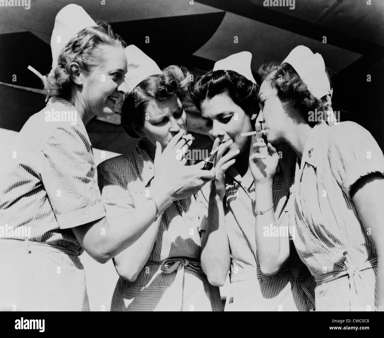  ¡Imán para ser una enfermera de cadetes! La niña con un futuro.  1940s WW2 Cuerpo de Enfermería imán de vinilo hoja magnética para  cerraduras, coches, señales, refrigerador 5 : Hogar y