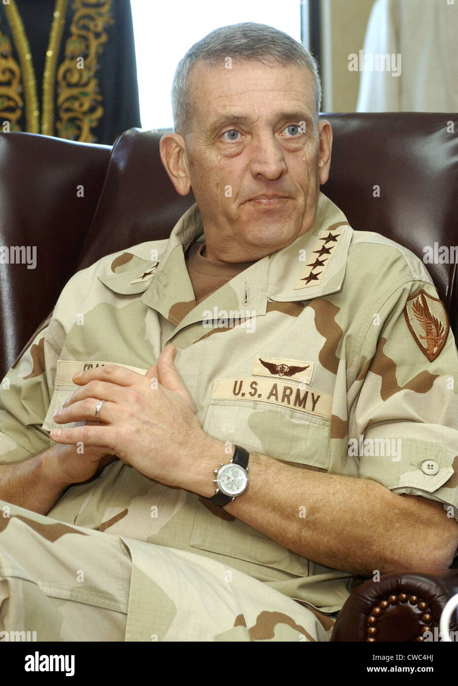 El General Tommy Franks, Comandante del Comando Central estadounidense en Afganistán. Foto tomada en su oficina en Tampa, Florida el 4 de enero de Foto de stock