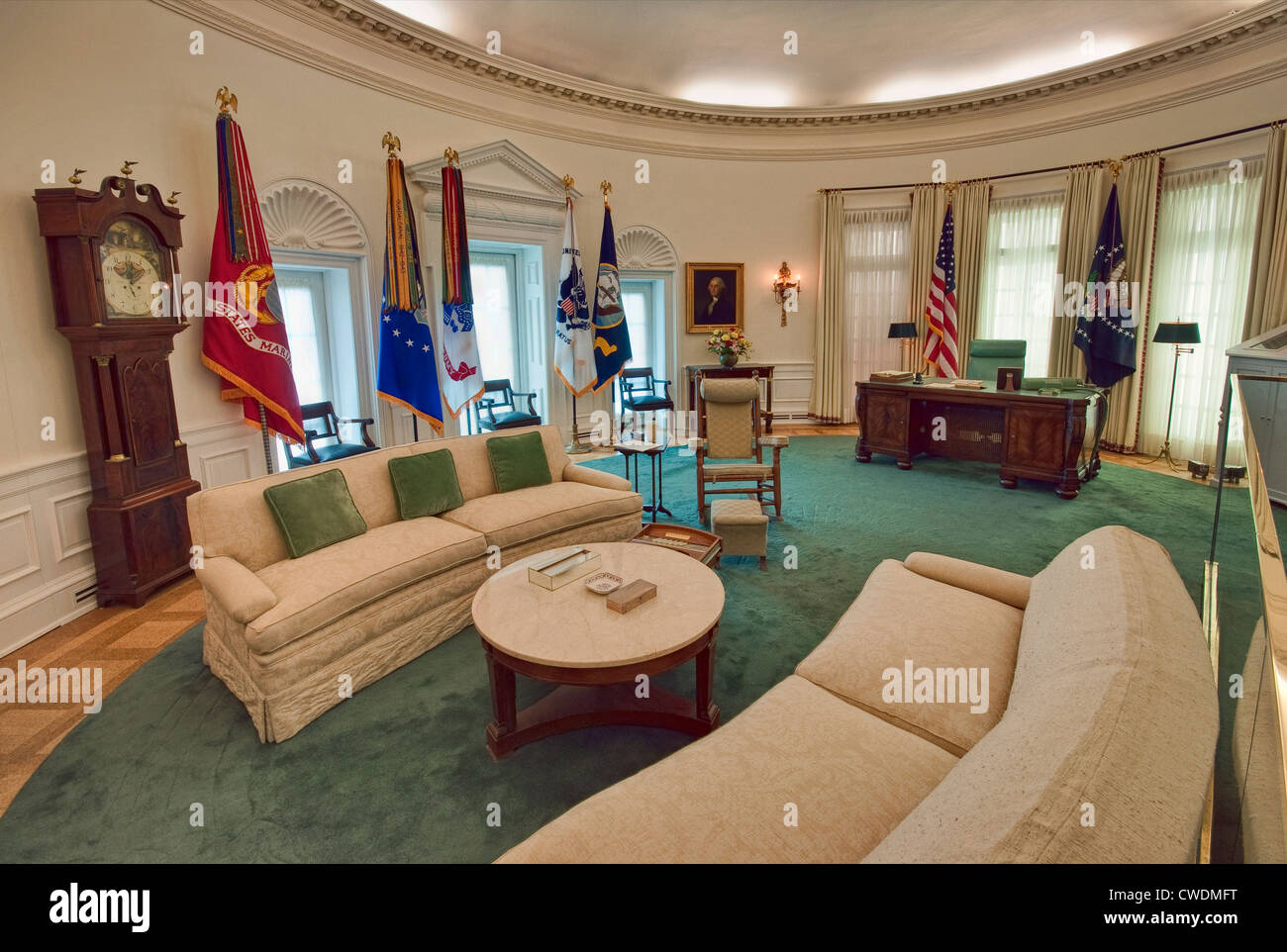 La Oficina Oval de la Casa Blanca réplica en biblioteca Lyndon Baines Johnson y Museo (Biblioteca LBJ) en Austin, Texas, EE.UU. Foto de stock