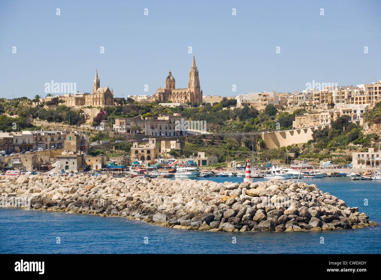 Europa, la isla de Malta, Gozo, Ghajnsielem ciudad y puerto. Foto de stock