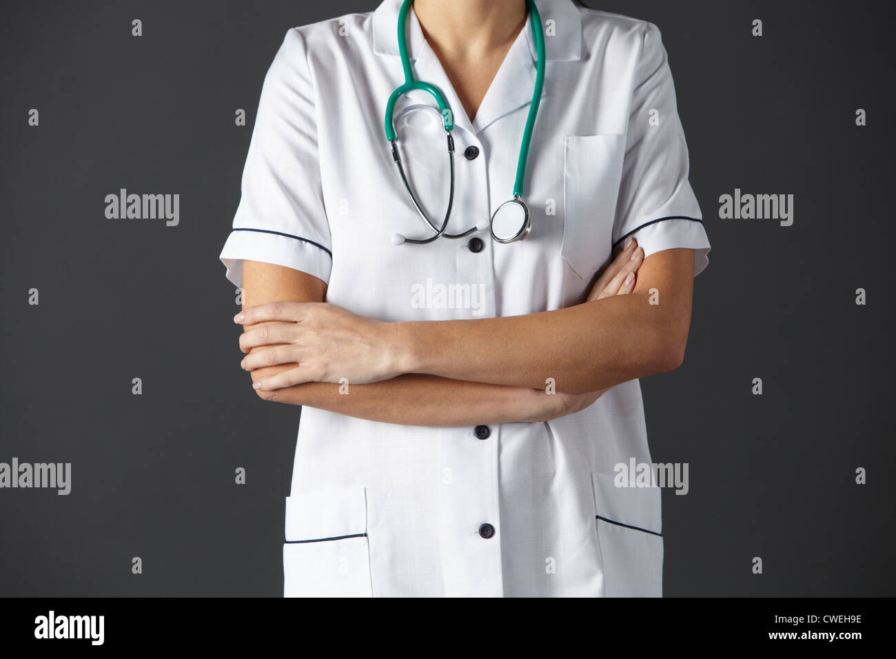 Enfermera estadounidense studio retrato recortado Foto de stock