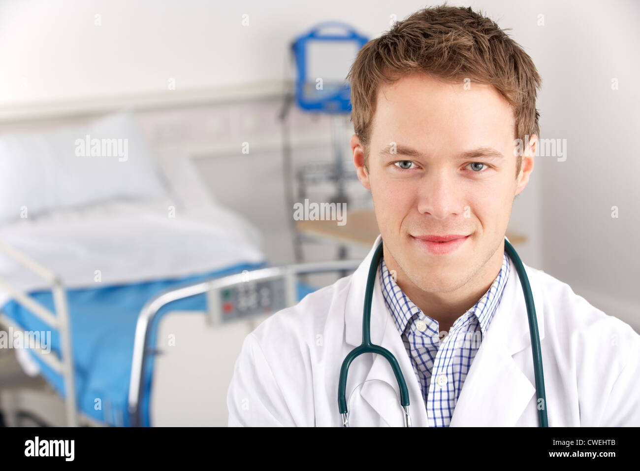 Retrato de un estudiante norteamericano médico de hospital Foto de stock