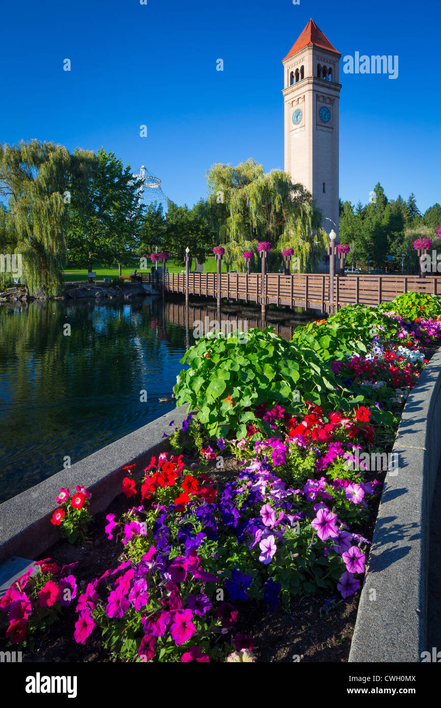 La torre del reloj de Spokane en Riverfront Park en Spokane, Washington Foto de stock