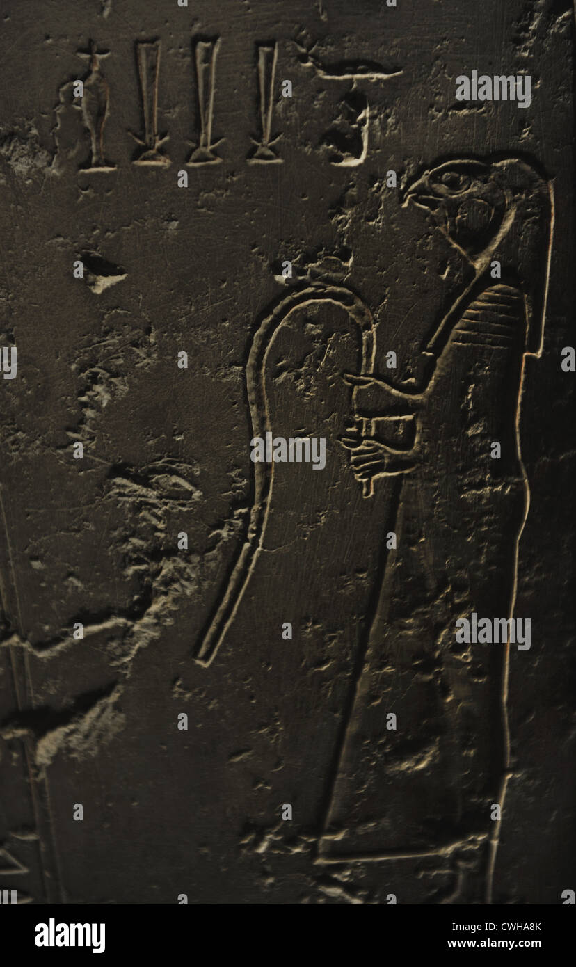 El arte egipcio sarcófago de Nesi-Hor. C. 200 A.C. Detalle. La escritura jeroglífica. Egipto Ptolemaico. Carlsberg Glyptotek Museum. Foto de stock