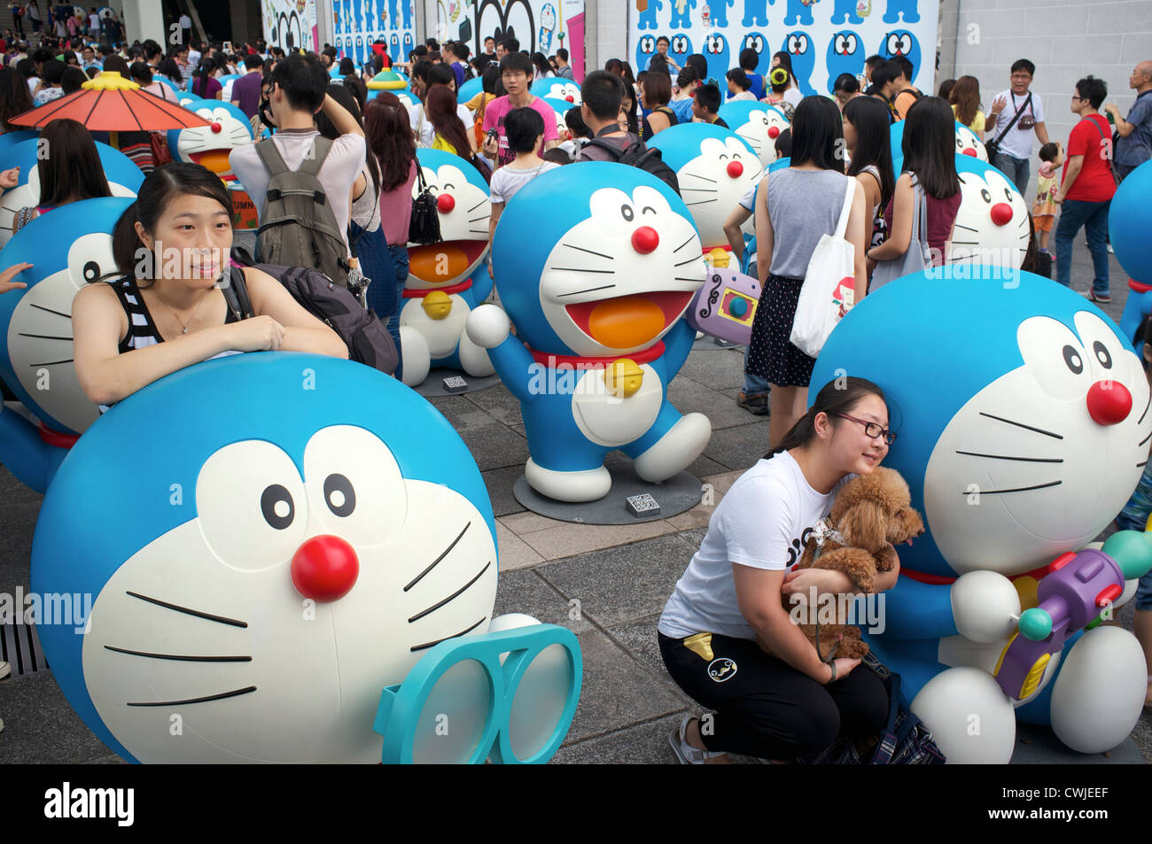 Doraemon celebra el cumpleaños de 100 años antes de Hong Kong. 25-Aug-2012  Fotografía de stock - Alamy