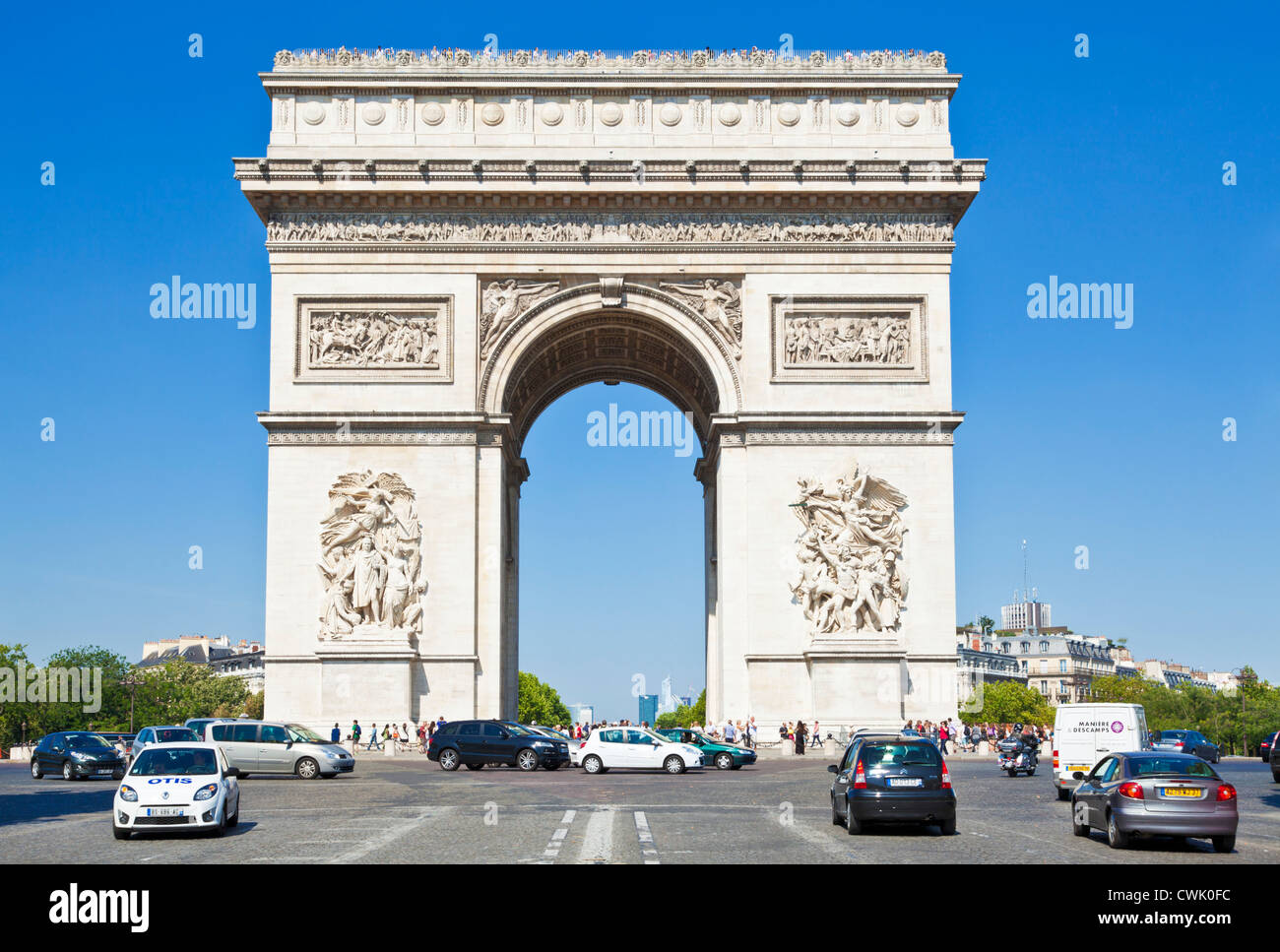 Napoleones del Arc de Triomphe y de los Champs Elysees Paris Francia Europa UE Foto de stock