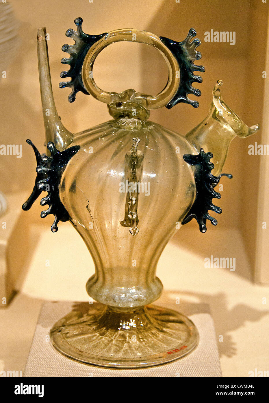 Vaso de Agua Càntir español del siglo XVIII Cataluña España 18 cm de vidrio Foto de stock