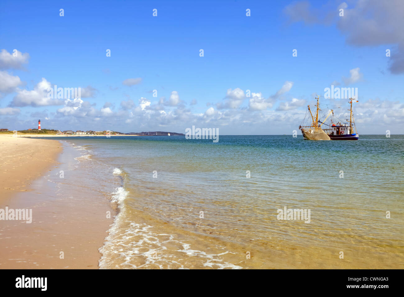 Arrastrero, Hornum, Faro, Sylt, Mar del Norte, Schleswig-Holstein, Alemania Foto de stock