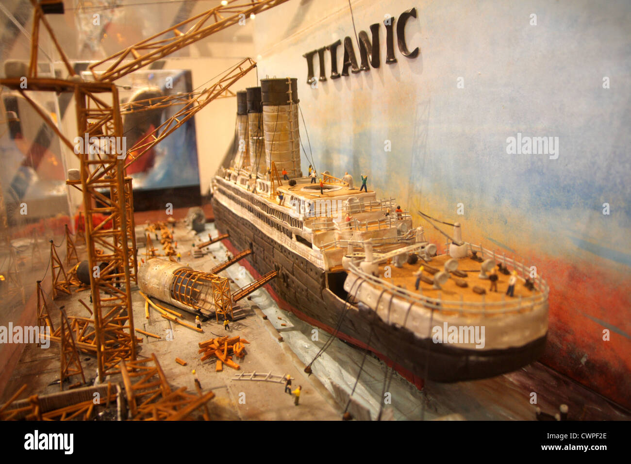 Visualización Del Modelo De Arcilla Del Titanic En Titanic Centenario Exhibition 2012 Fotografía 