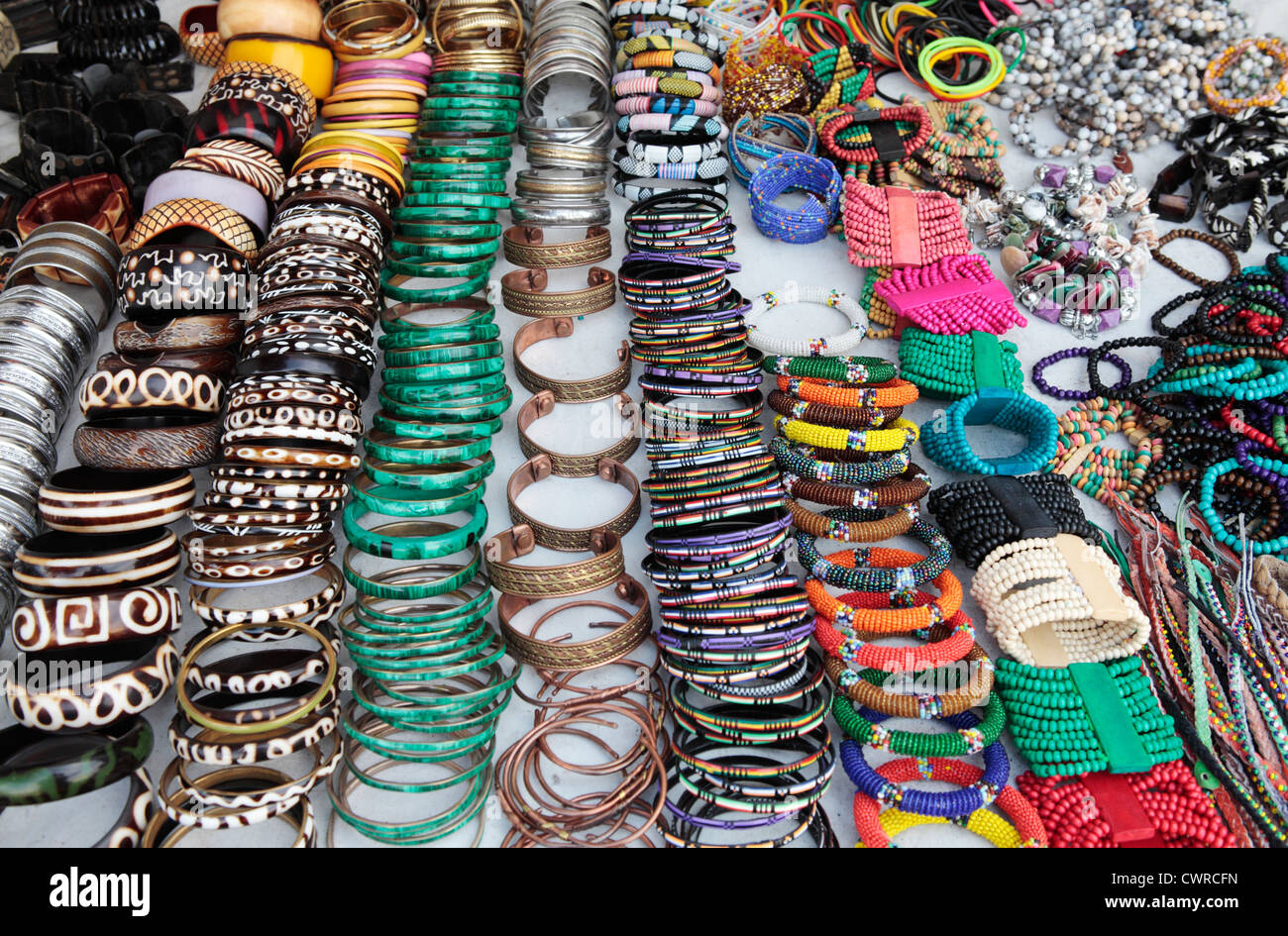 Bracelets africa fotografías e imágenes de alta resolución - Alamy