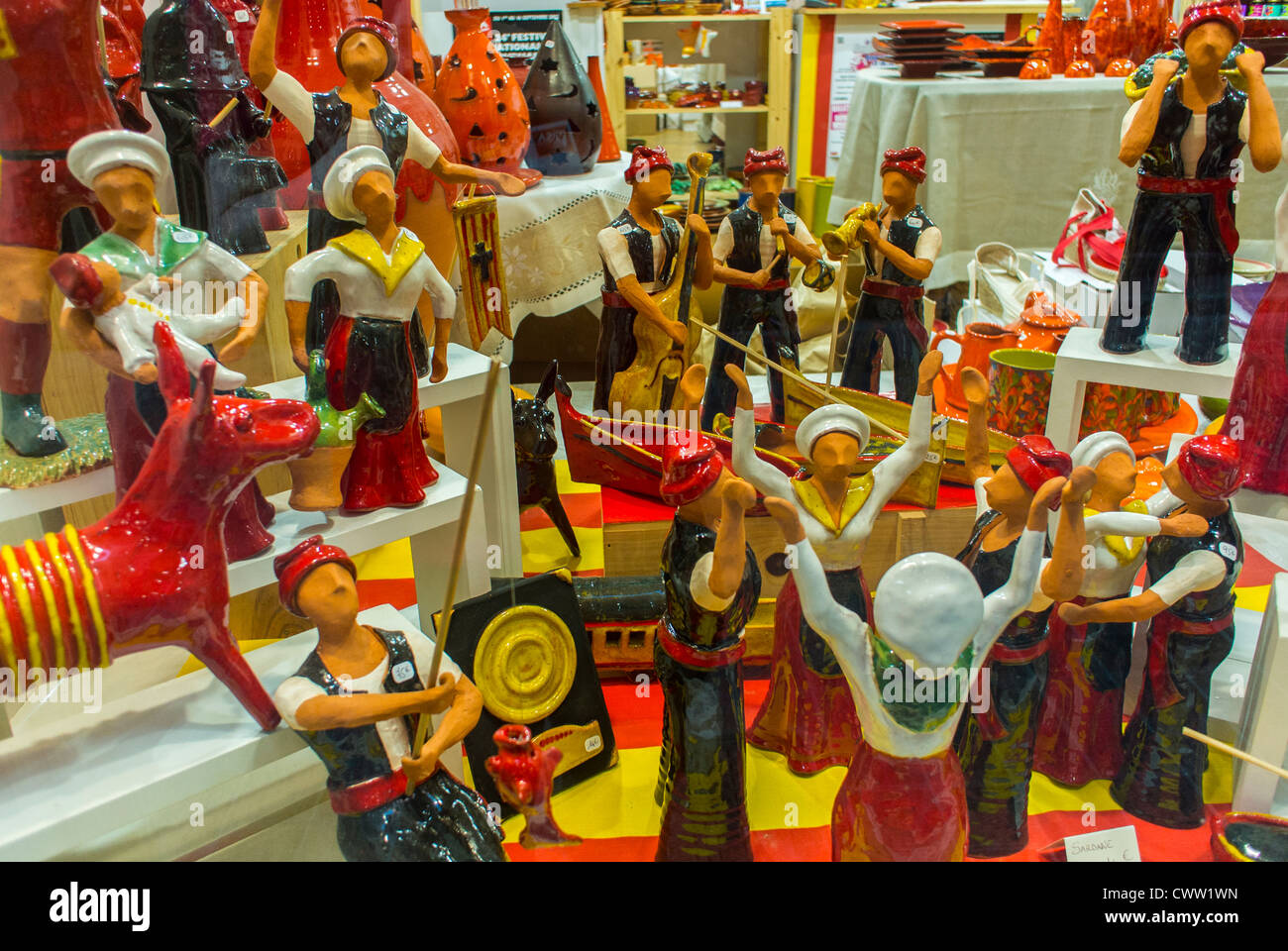De Perpignan, Francia, tiendas, locales de juguetes,tradicional región Catalogne figurillas Foto de stock