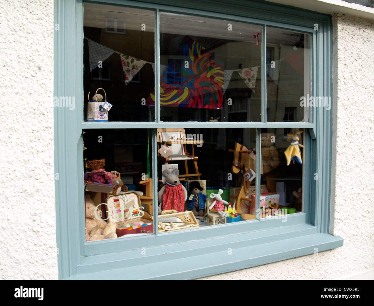 Ventana inglesa tradicional fotografías e imágenes de alta resolución
